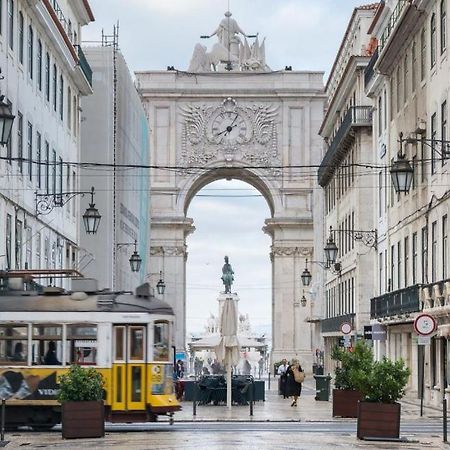 Quarto Com Varanda Na Rua Dos Douradores Лиссабон Экстерьер фото